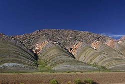Cerro de Coloridas Laderas